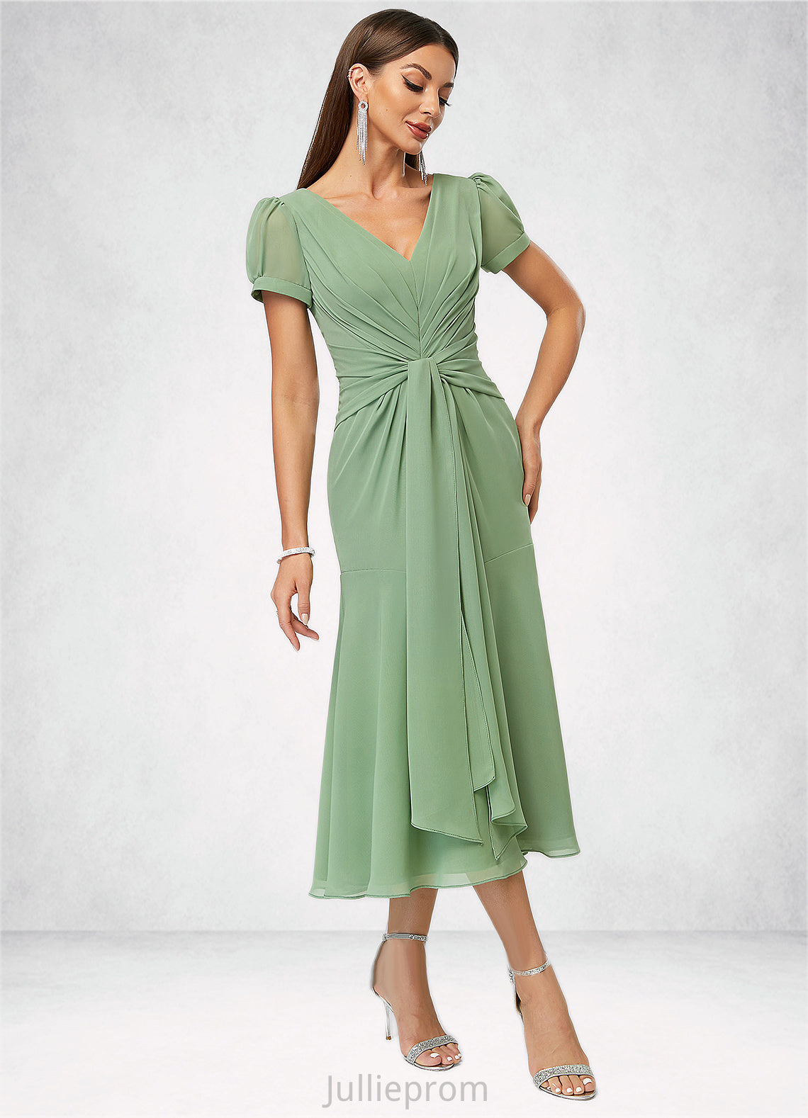 Aubree Trumpet/Mermaid V-Neck Tea-Length Chiffon Cocktail Dress With Pleated DQP0022315