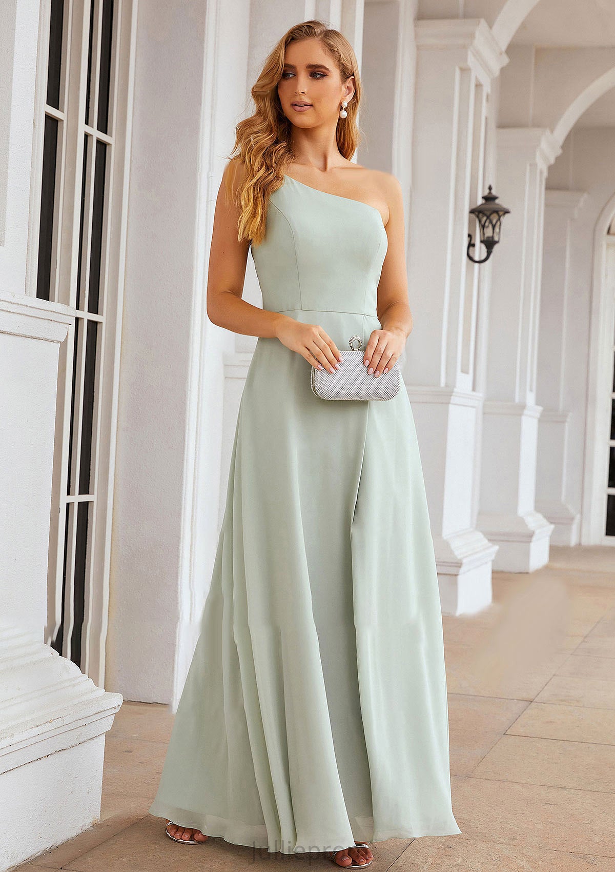 A-line One-Shoulder Sleeveless Long/Floor-Length Chiffon Bridesmaid Dresses With Split Maddison DQP0025333